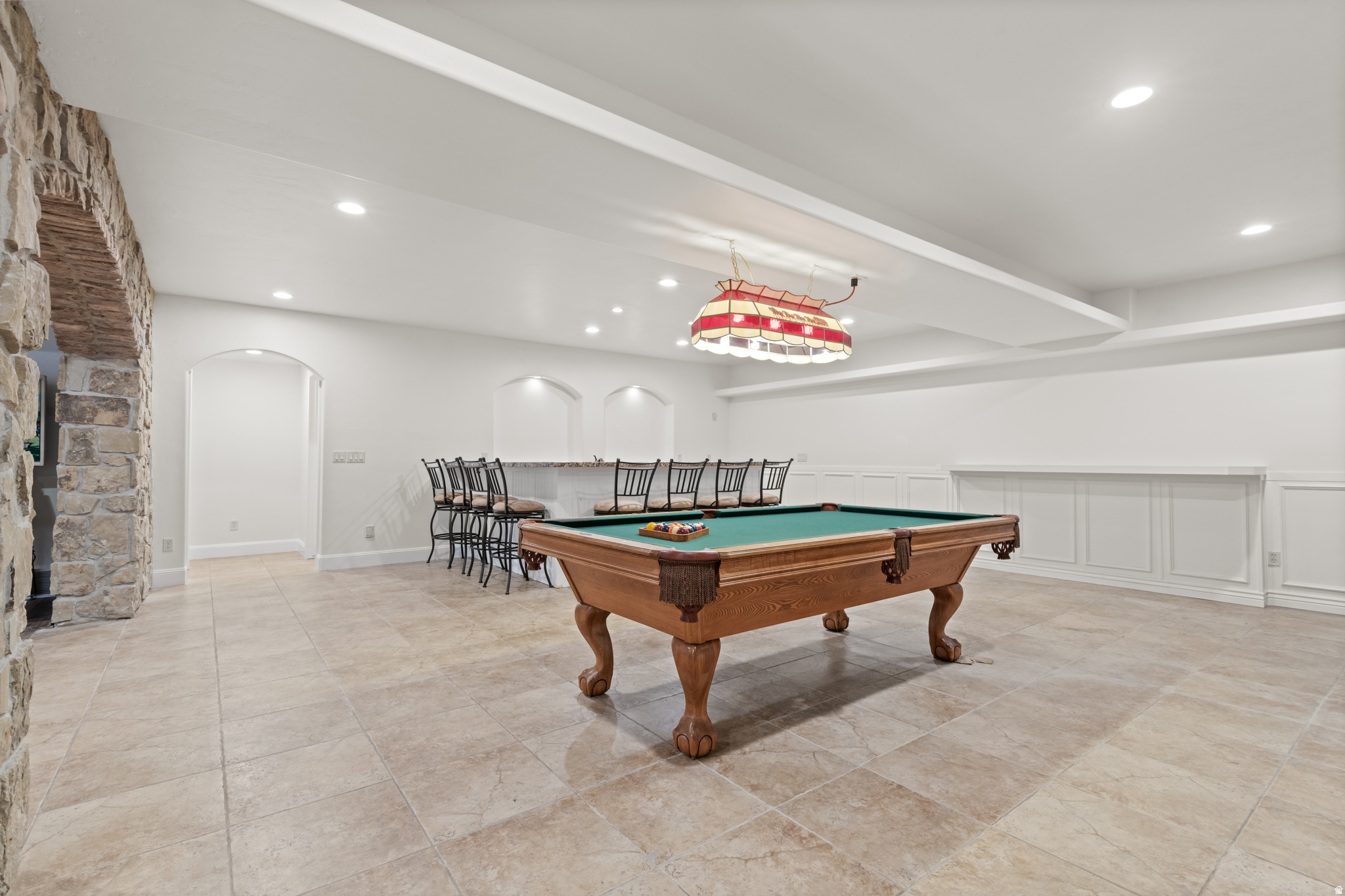 CRESCENT HOLLOW - Residential