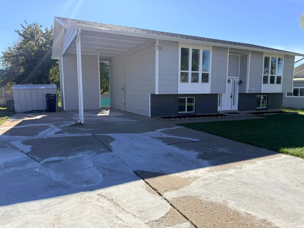 Photo of 1155 W 2200 N, Layton, UT 84041 (MLS # 2119935)