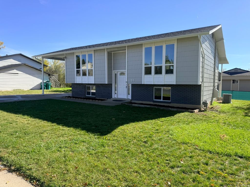 Photo of 1155 W 2200 N, Layton, UT 84041 (MLS # 2119935)