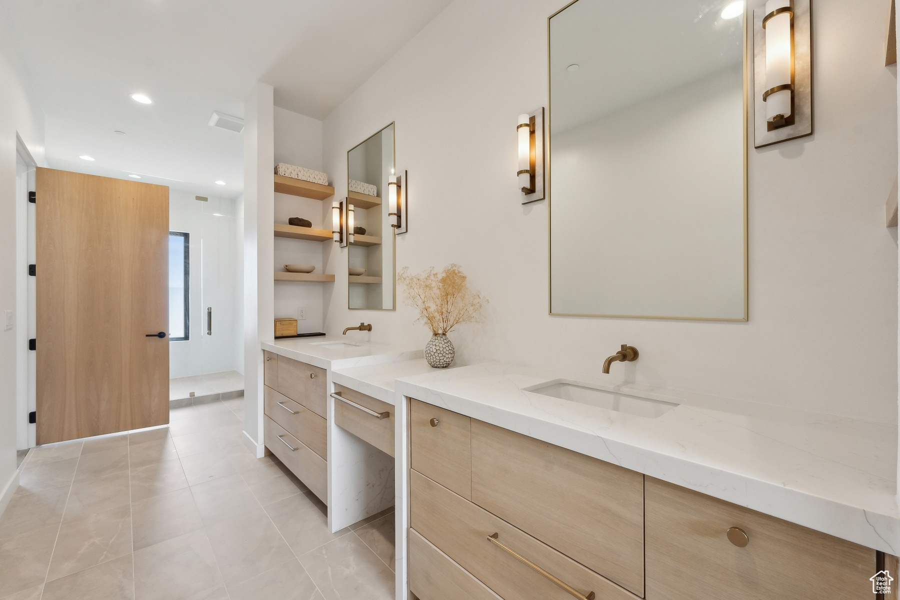 LAMBERT PARK ESTATES - Residential