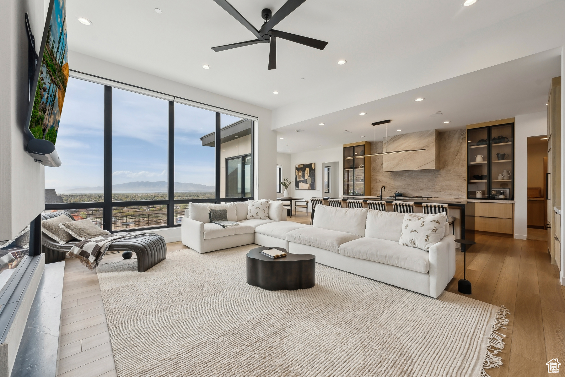 LAMBERT PARK ESTATES - Residential