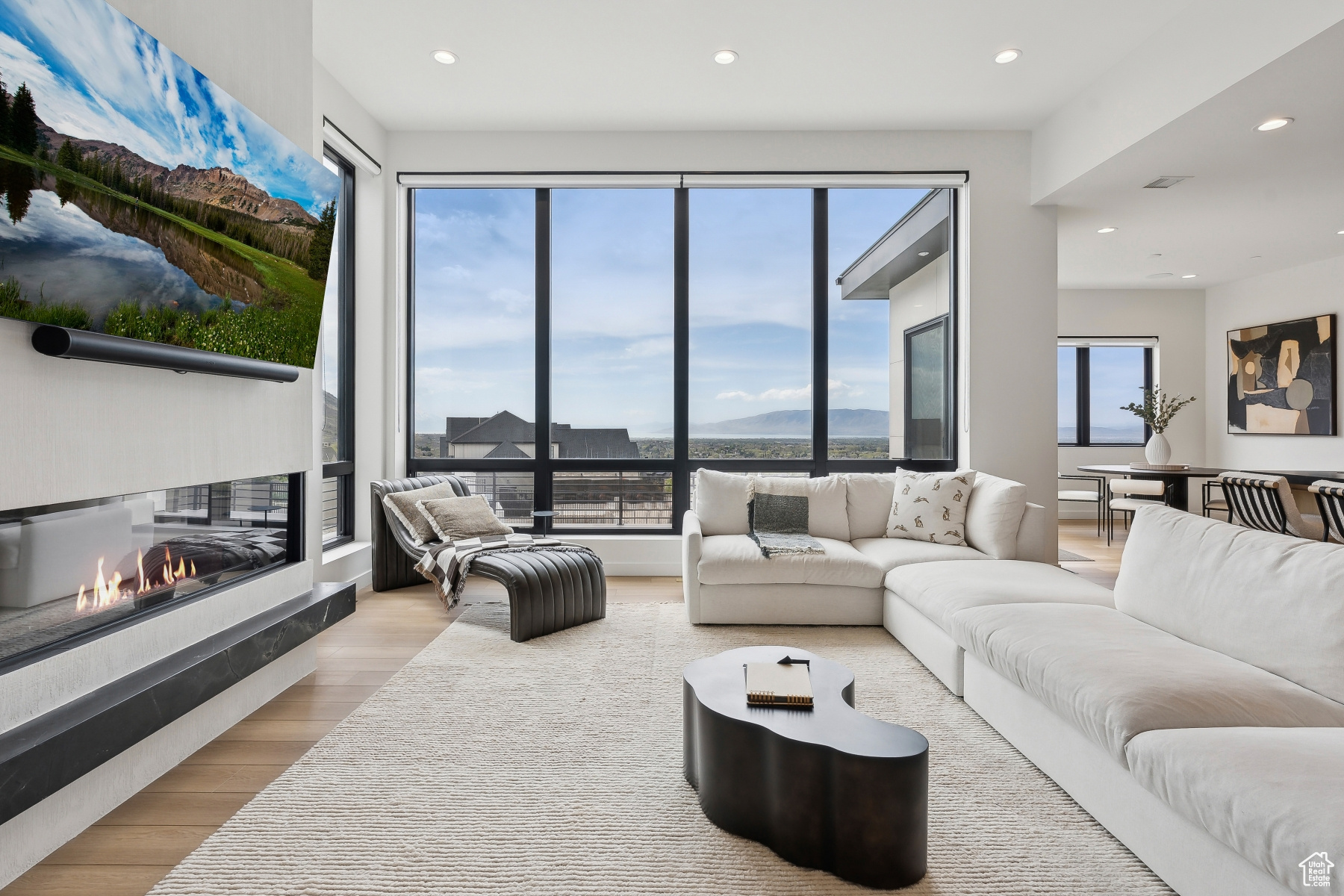 LAMBERT PARK ESTATES - Residential