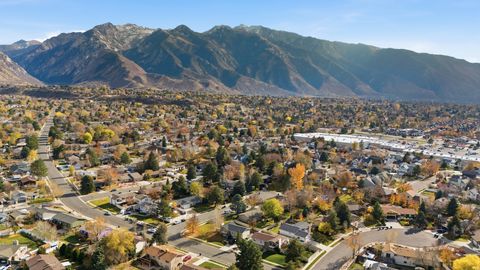 Tiny photo for 9171 S STRASBOURG CIR E, Sandy, UT 84093 (MLS # 2123075)