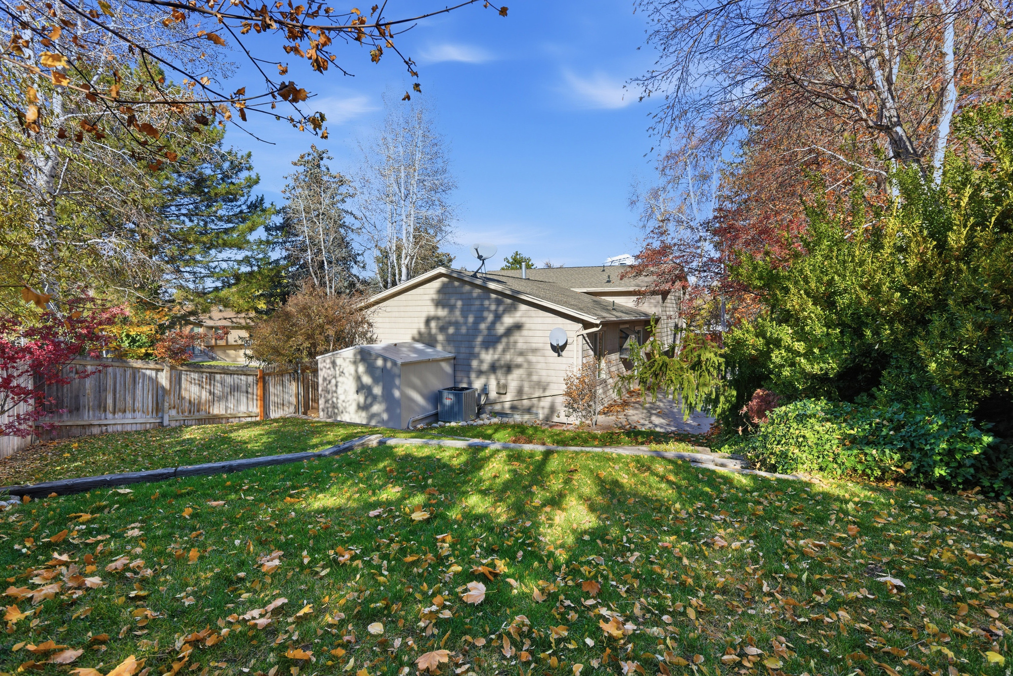 MEADOWS - Residential