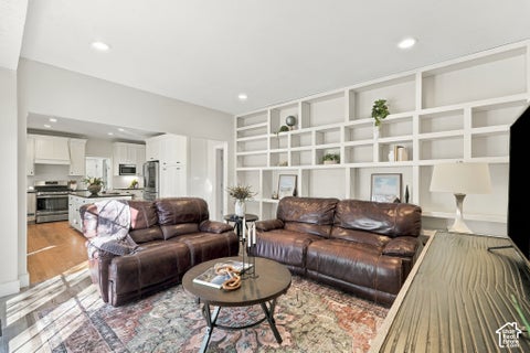 Tiny photo for 3887 GRAYMALKIN CIR, South Jordan, UT 84095 (MLS # 2193787)