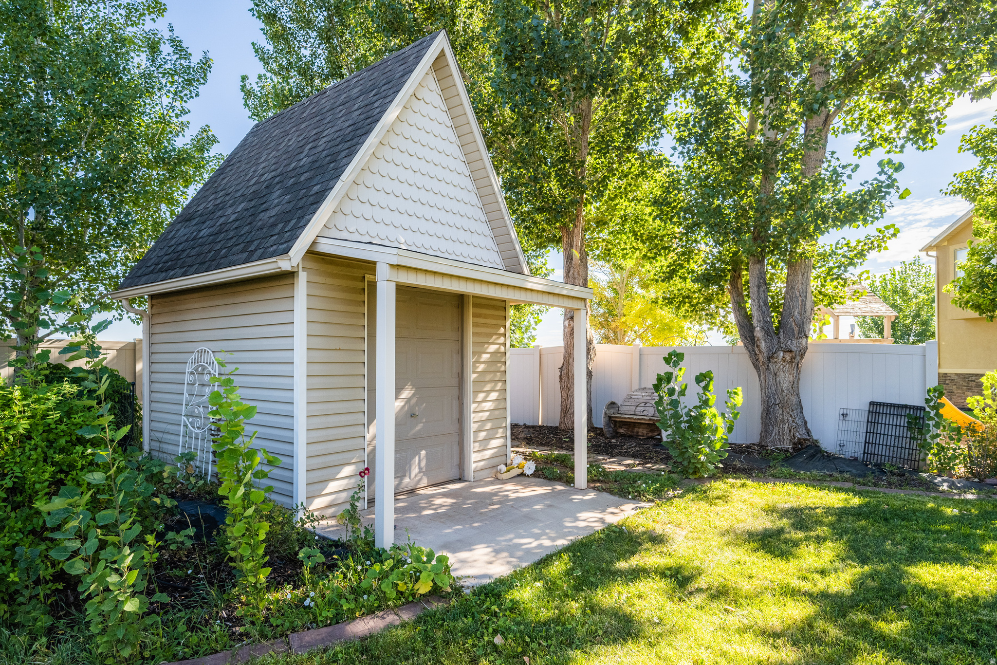 CAROLINE - Residential