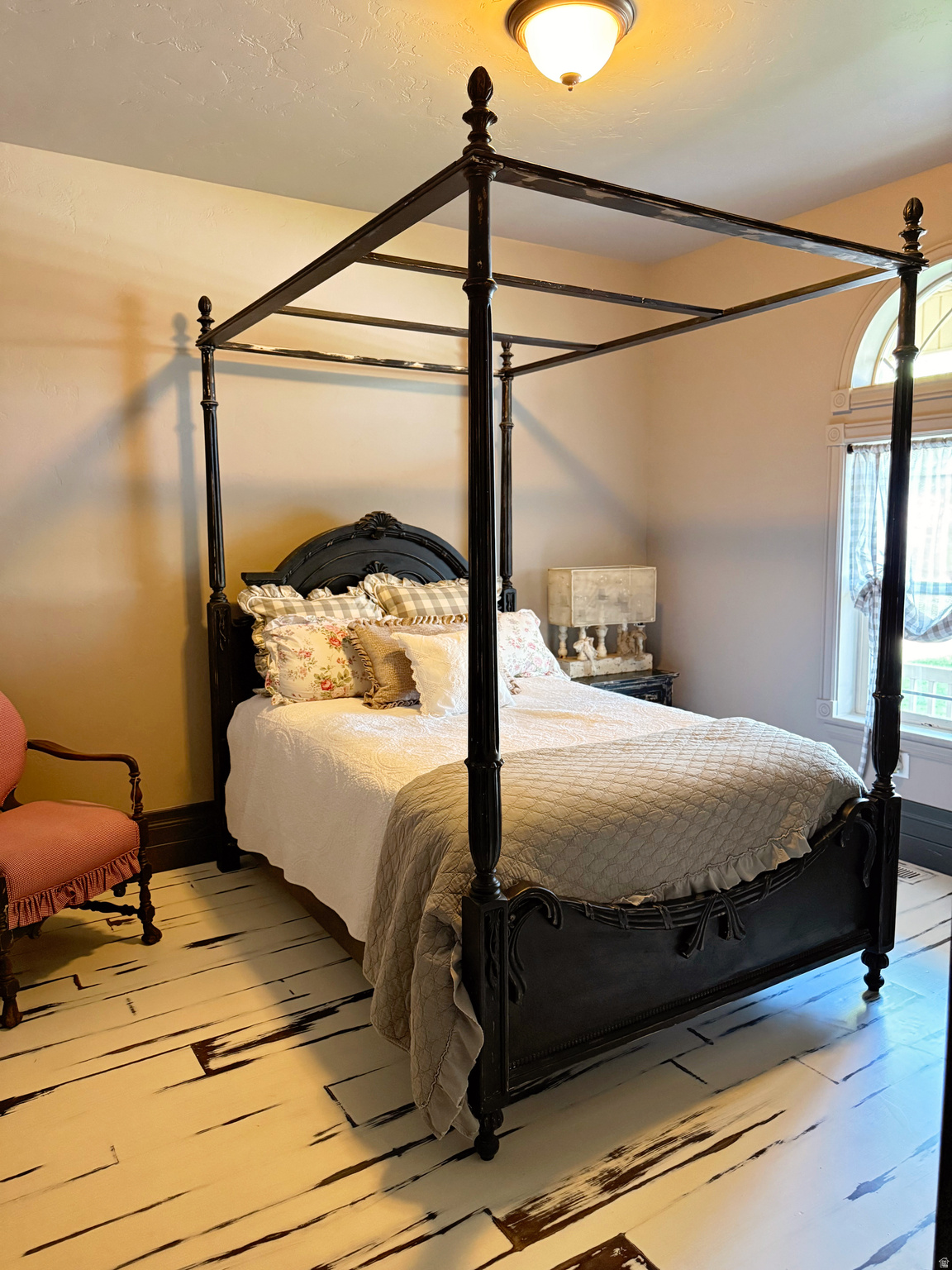 CAROLINE - Residential