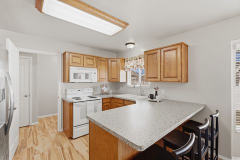 Tiny photo for 1720 W 1400 S, Syracuse, UT 84075 (MLS # 2140155)