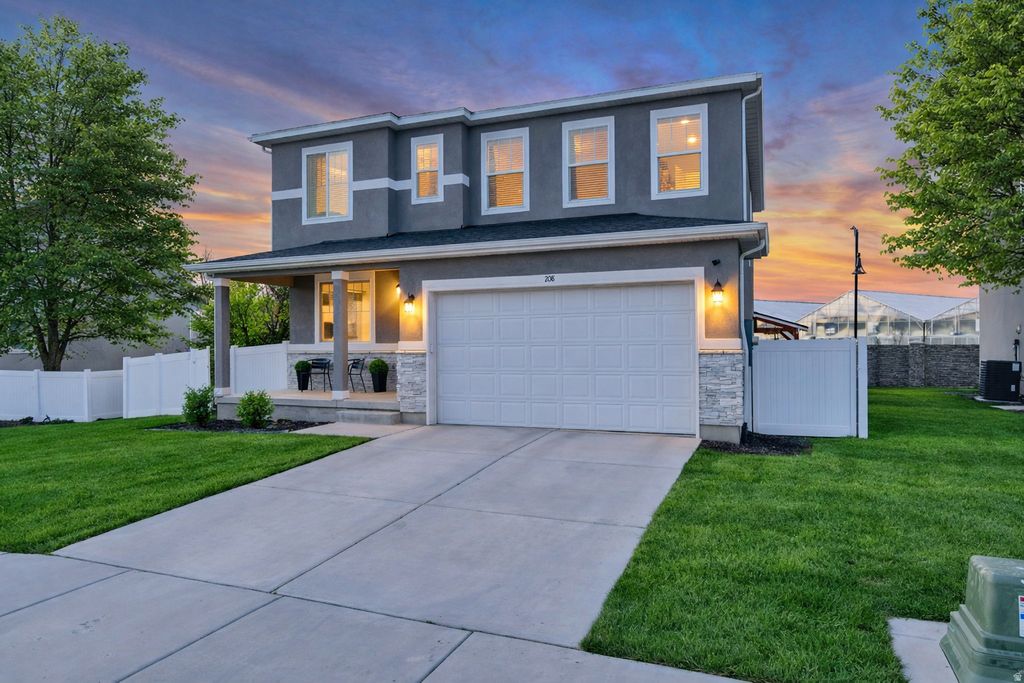 Photo of 208 W WILLET DR, Salem, UT 84653 (MLS # 2150791)