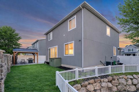 Tiny photo for 208 W WILLET DR, Salem, UT 84653 (MLS # 2150791)
