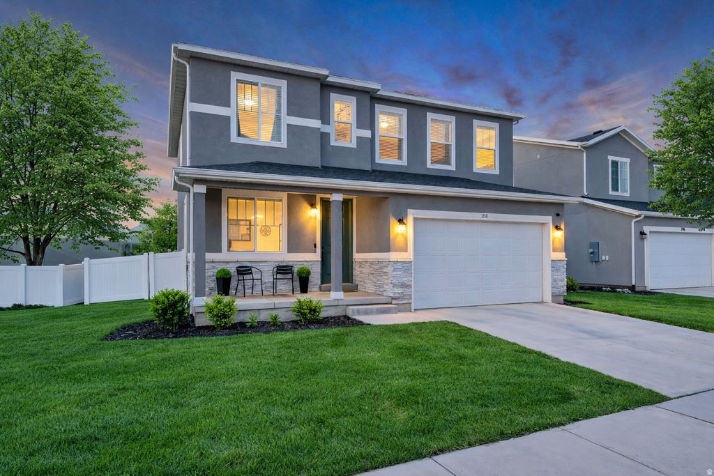 Photo of 208 W WILLET DR, Salem, UT 84653 (MLS # 2150791)