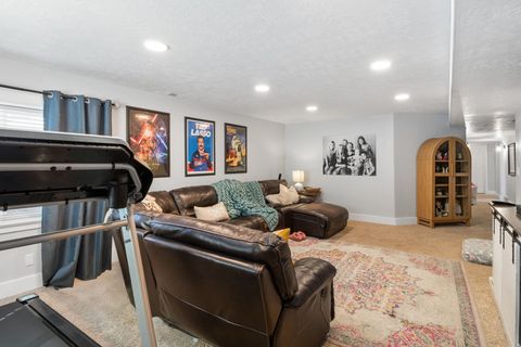 Tiny photo for 286 W SKY CT, Saratoga Springs, UT 84045 (MLS # 2134905)