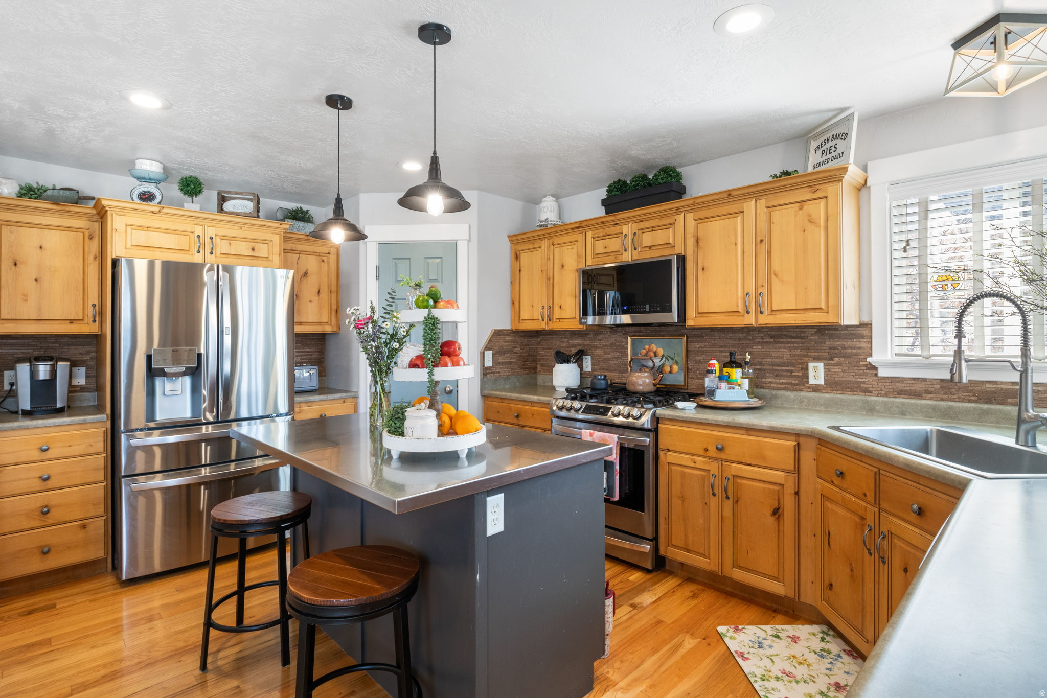 SARATOGA HILLS - Residential