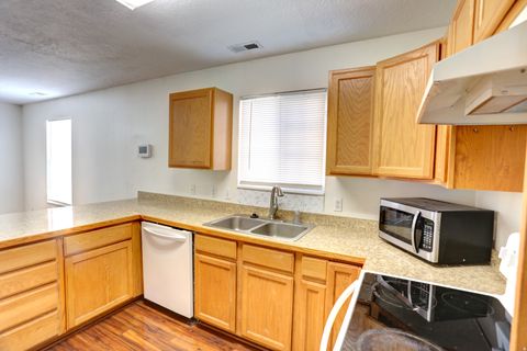 Tiny photo for 833 W 250 N, Spanish Fork, UT 84660 (MLS # 2120508)