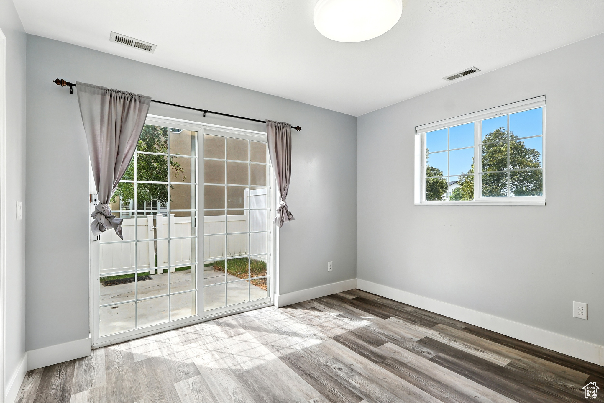 24 SOMERSET PL