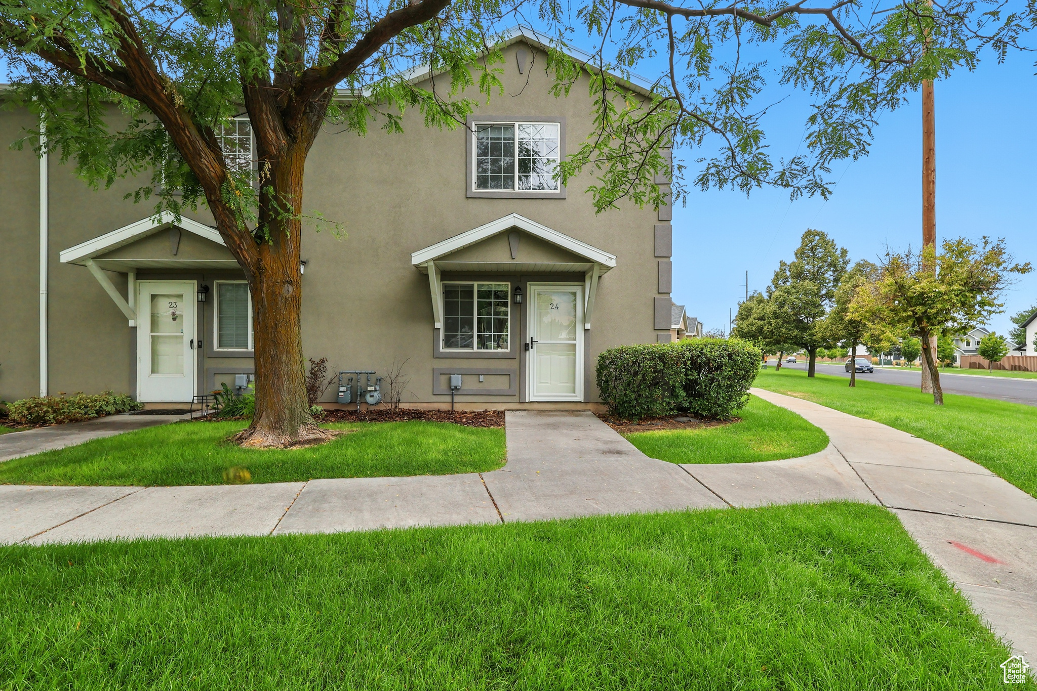 End-unit townhome with extra light and convenience! This well-cared-for home offers three additional windows that bring in plenty of natural light-something you won't find in middle units. Enjoy the ease of close, convenient street parking during the summer months, plus the peace of mind knowing the home has been recently updated with newer carpet, paint, and flooring throughout. Fresh, clean, and move-in ready, this property is the perfect blend of comfort and style. Agent related to Sellers. Square footage figures are provided as a courtesy estimate only and were obtained from County Records. Buyer is advised to obtain an independent measurement.