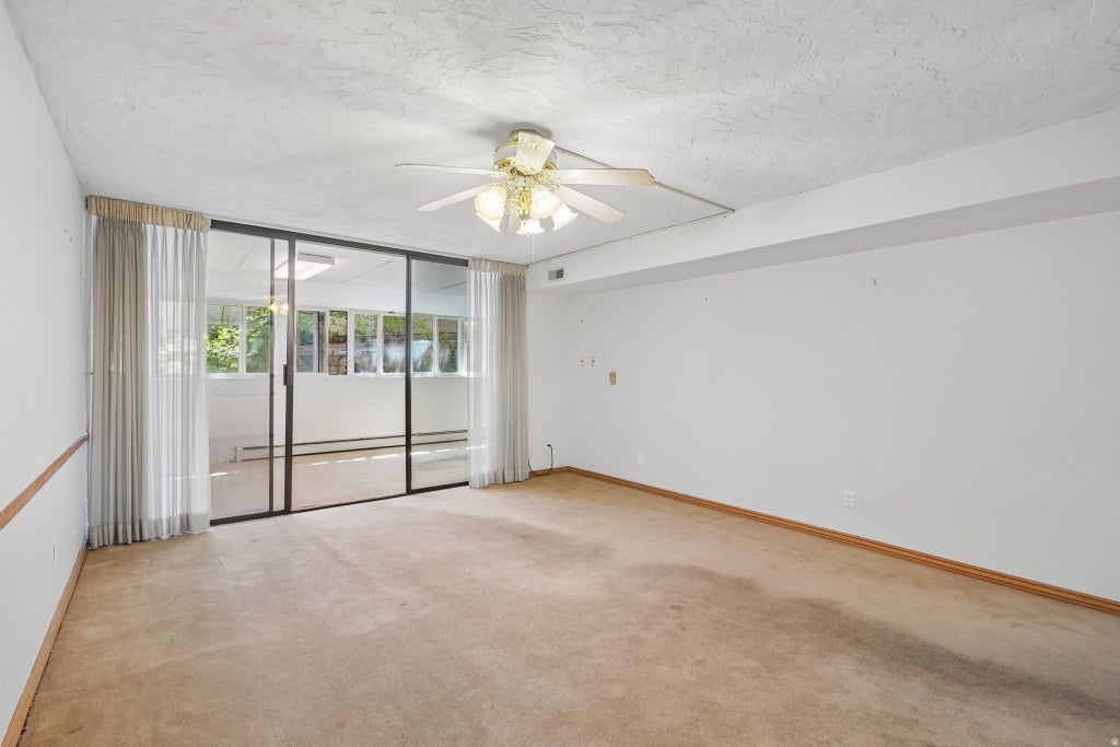 Photo of 141 E 2ND AVE #304, Salt Lake City, UT 84103 (MLS # 2175267)