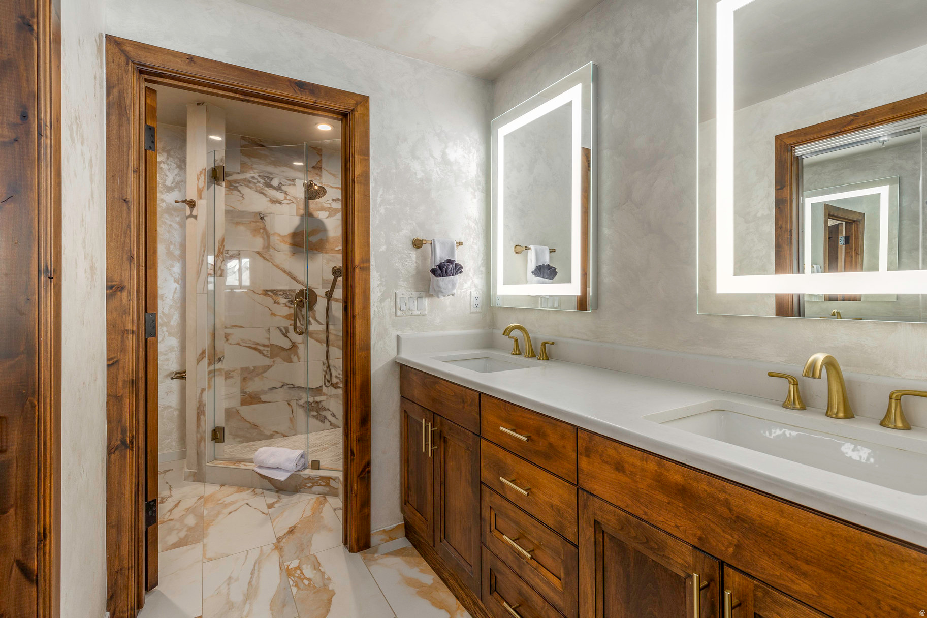 FAWNGROVE - Residential