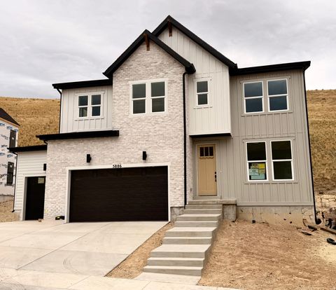 Photo of 5886 N CANYON RIM RD #622, Lehi, UT 84048 (MLS # 2123039)