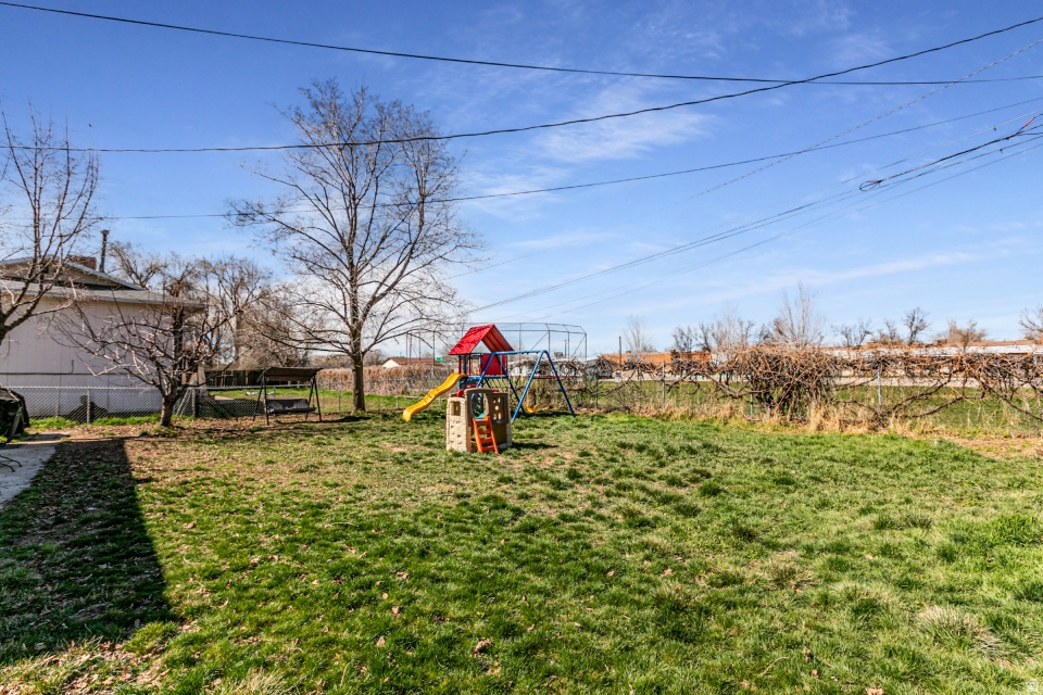 GLENDALE GARDENS PL - Residential