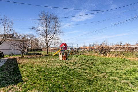 Tiny photo for 220 W 590 N, Layton, UT 84041 (MLS # 2144532)