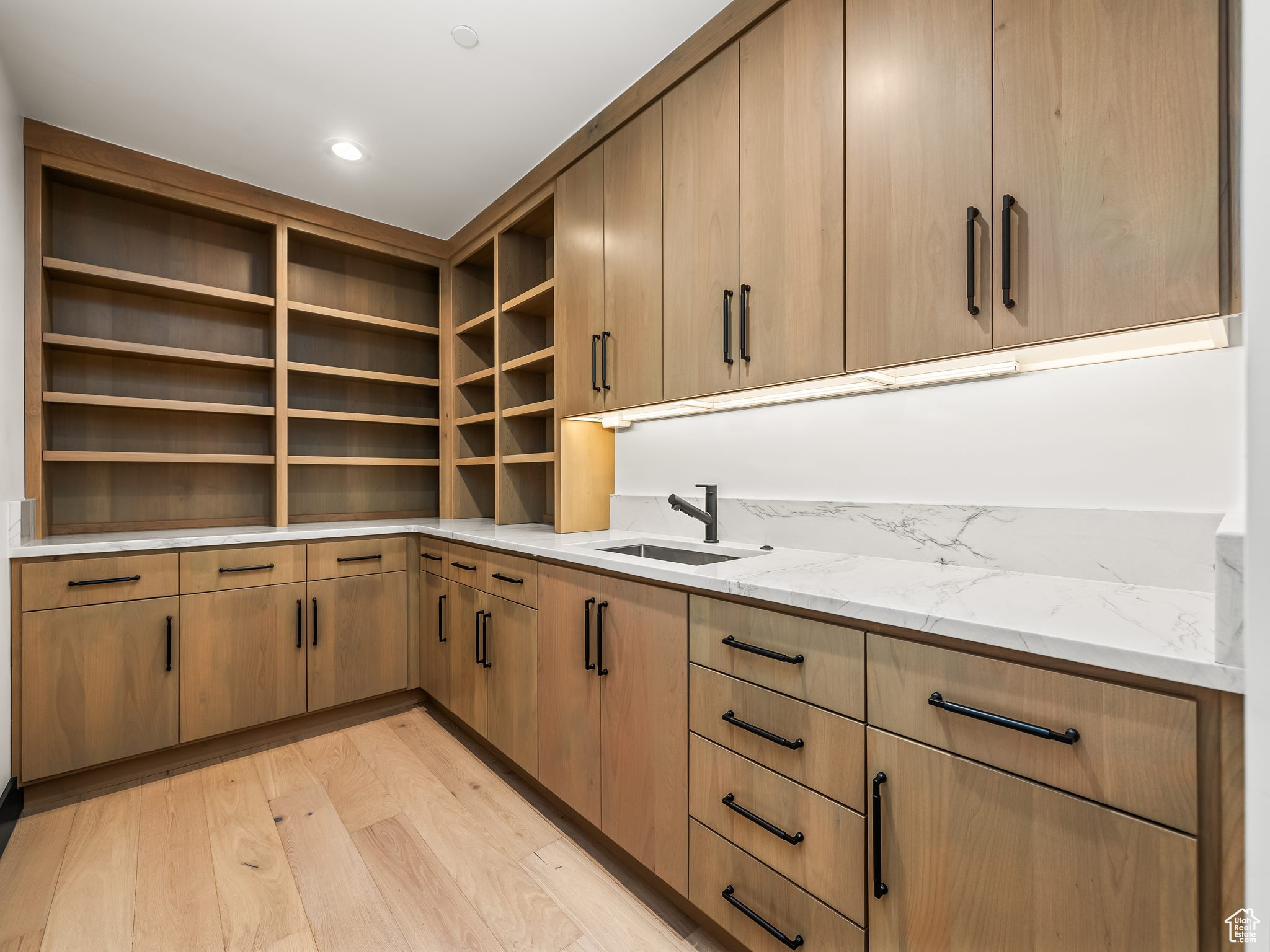 SUMMIT CREEK - Residential