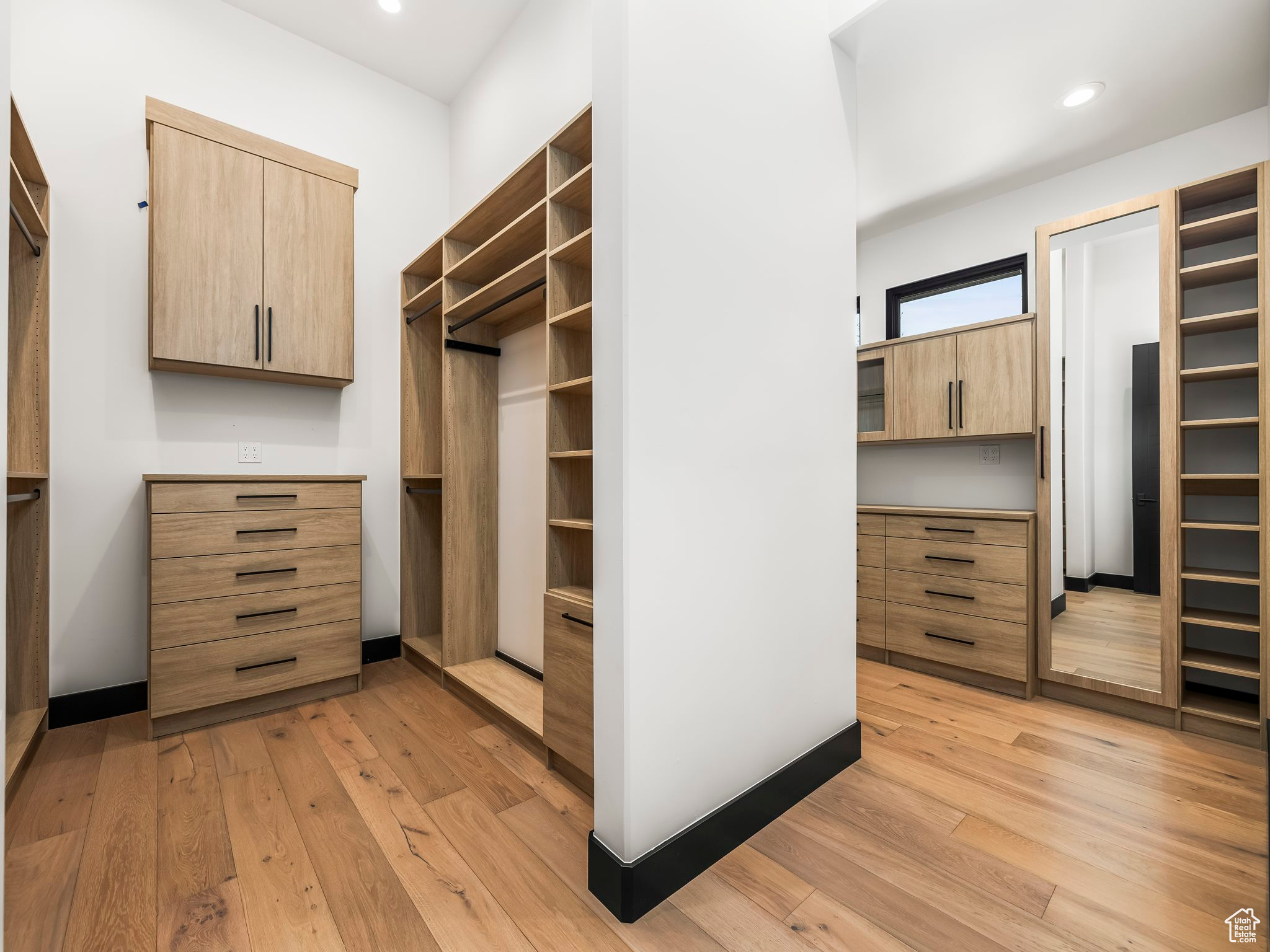 SUMMIT CREEK - Residential