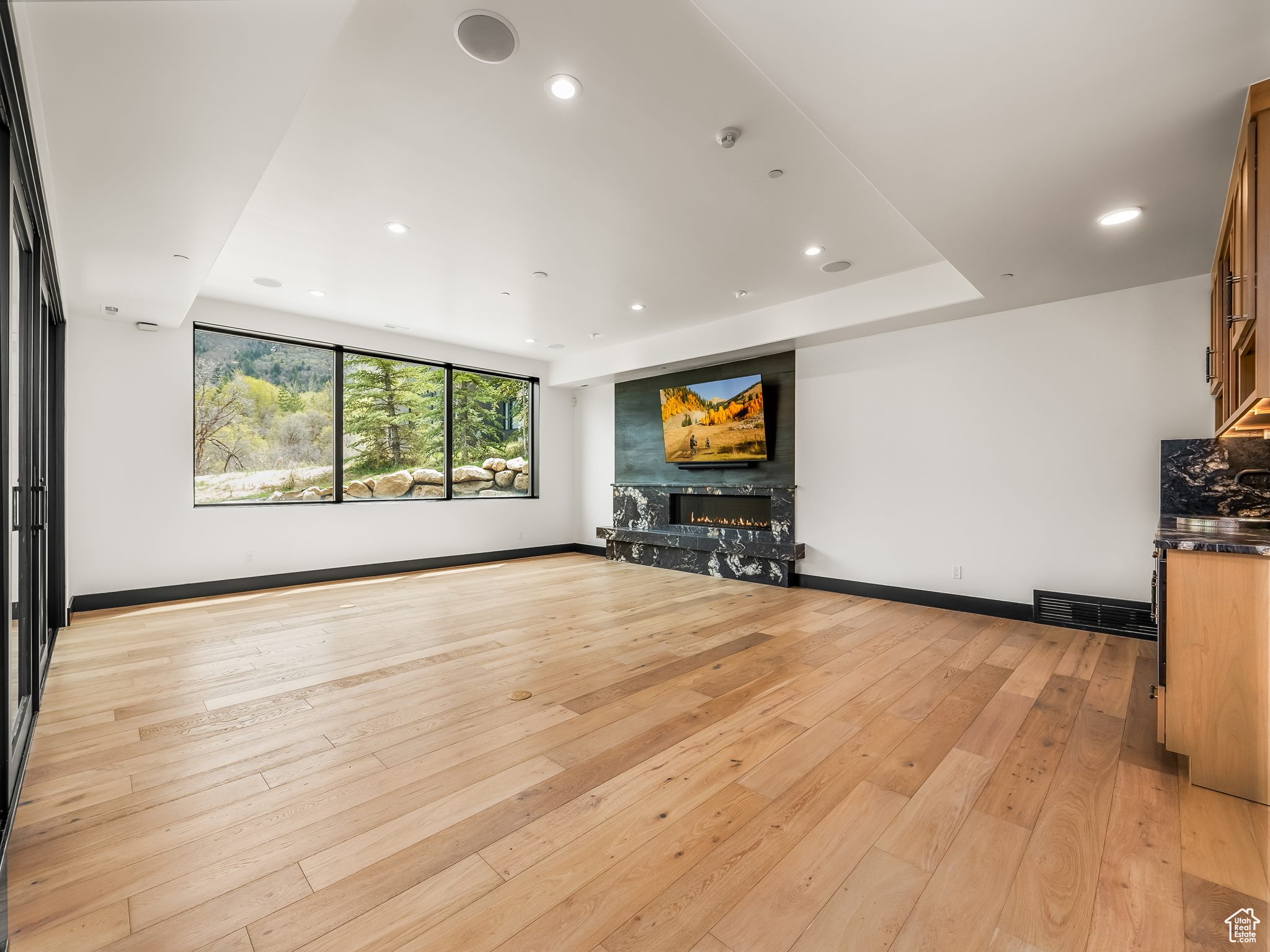 SUMMIT CREEK - Residential