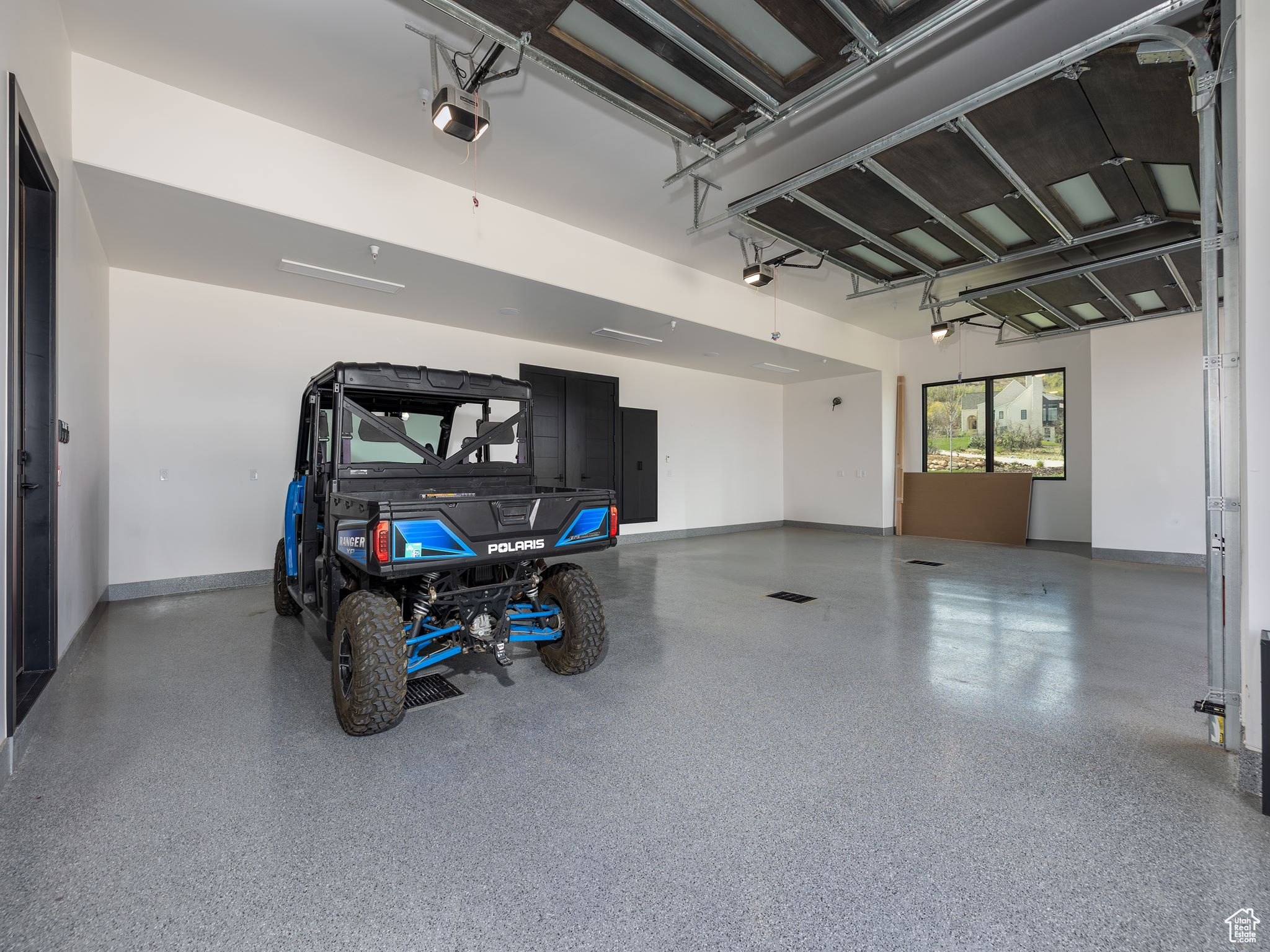 SUMMIT CREEK - Residential