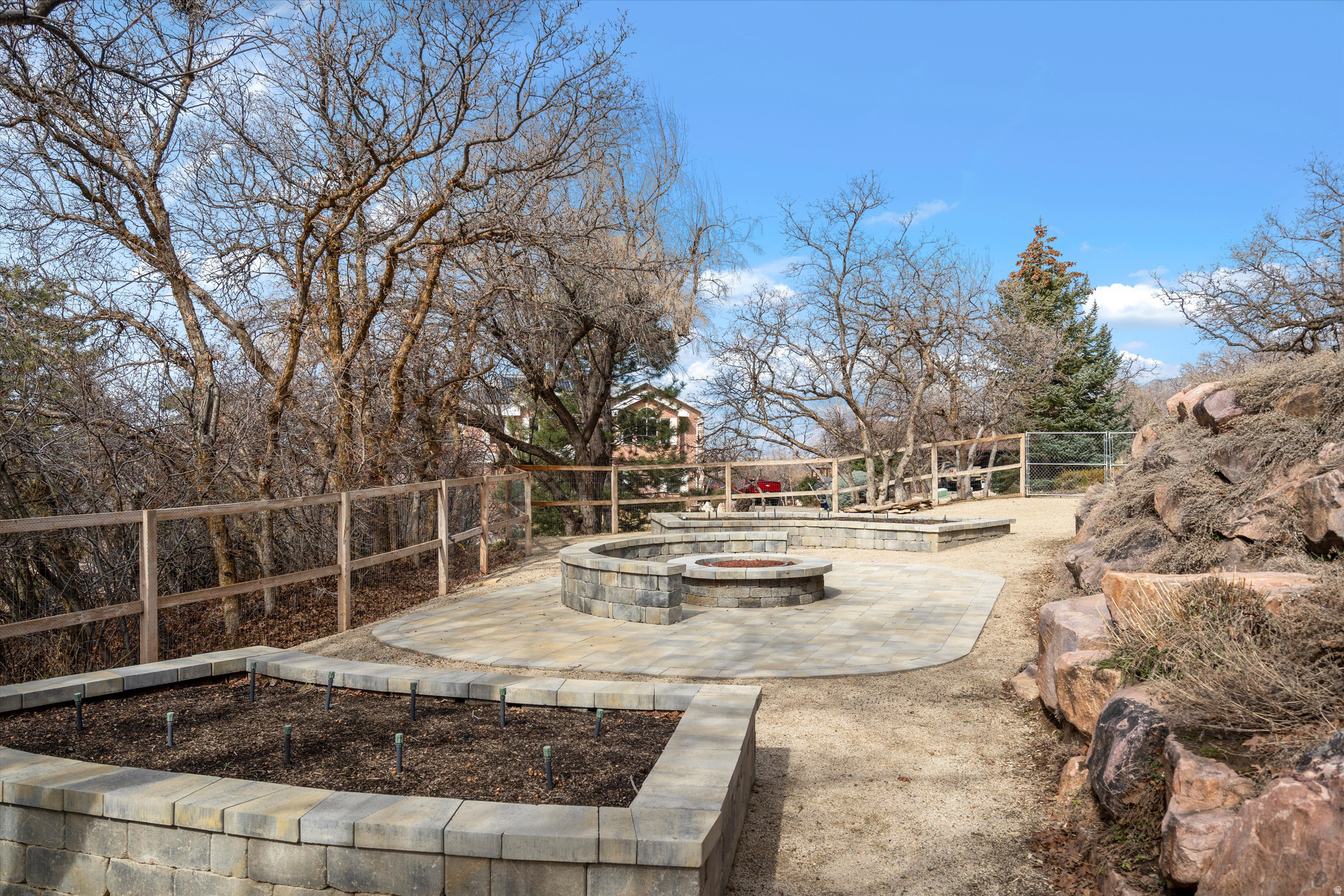 BEUS HILLS - Residential