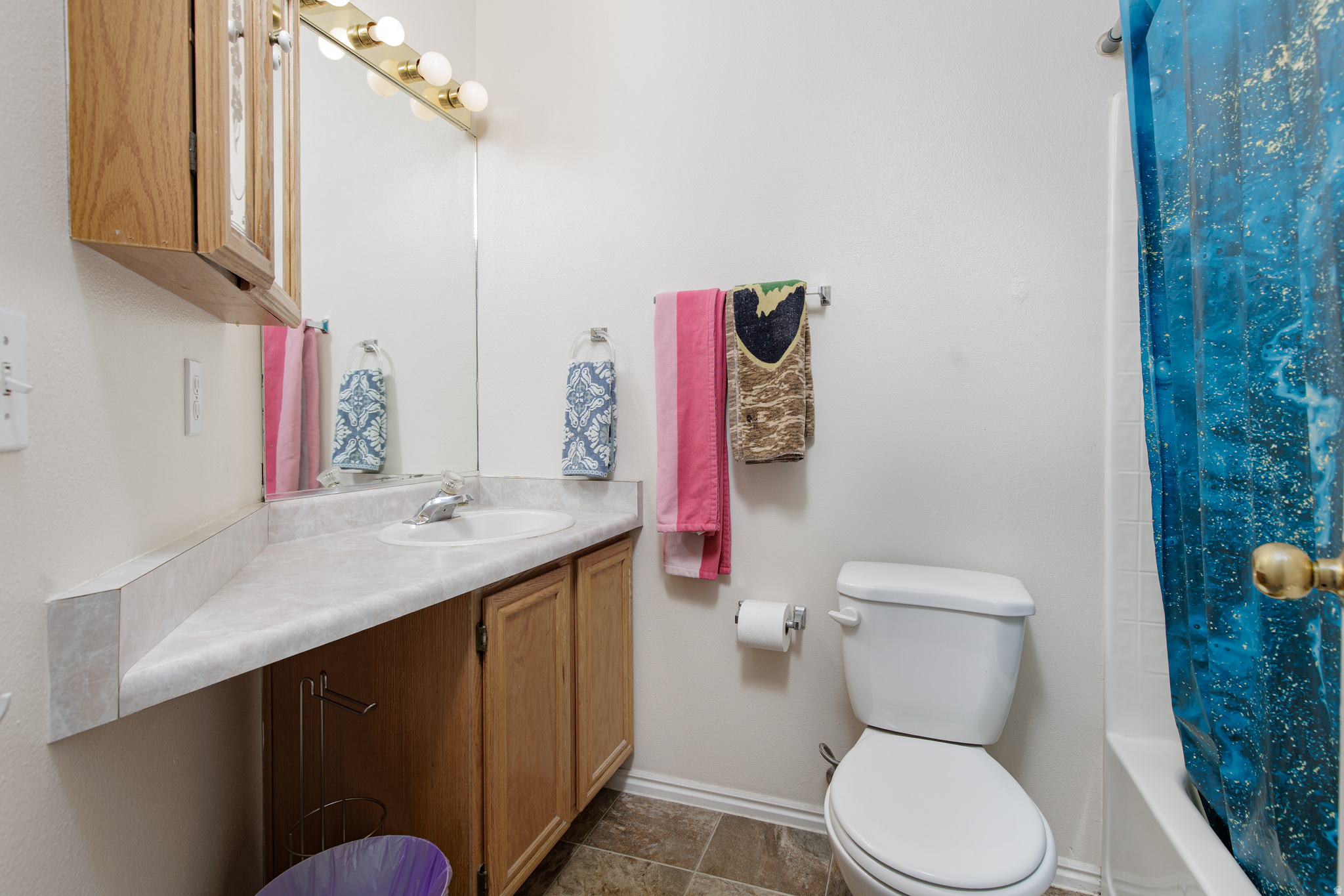 TWIN PALMS - Residential Income