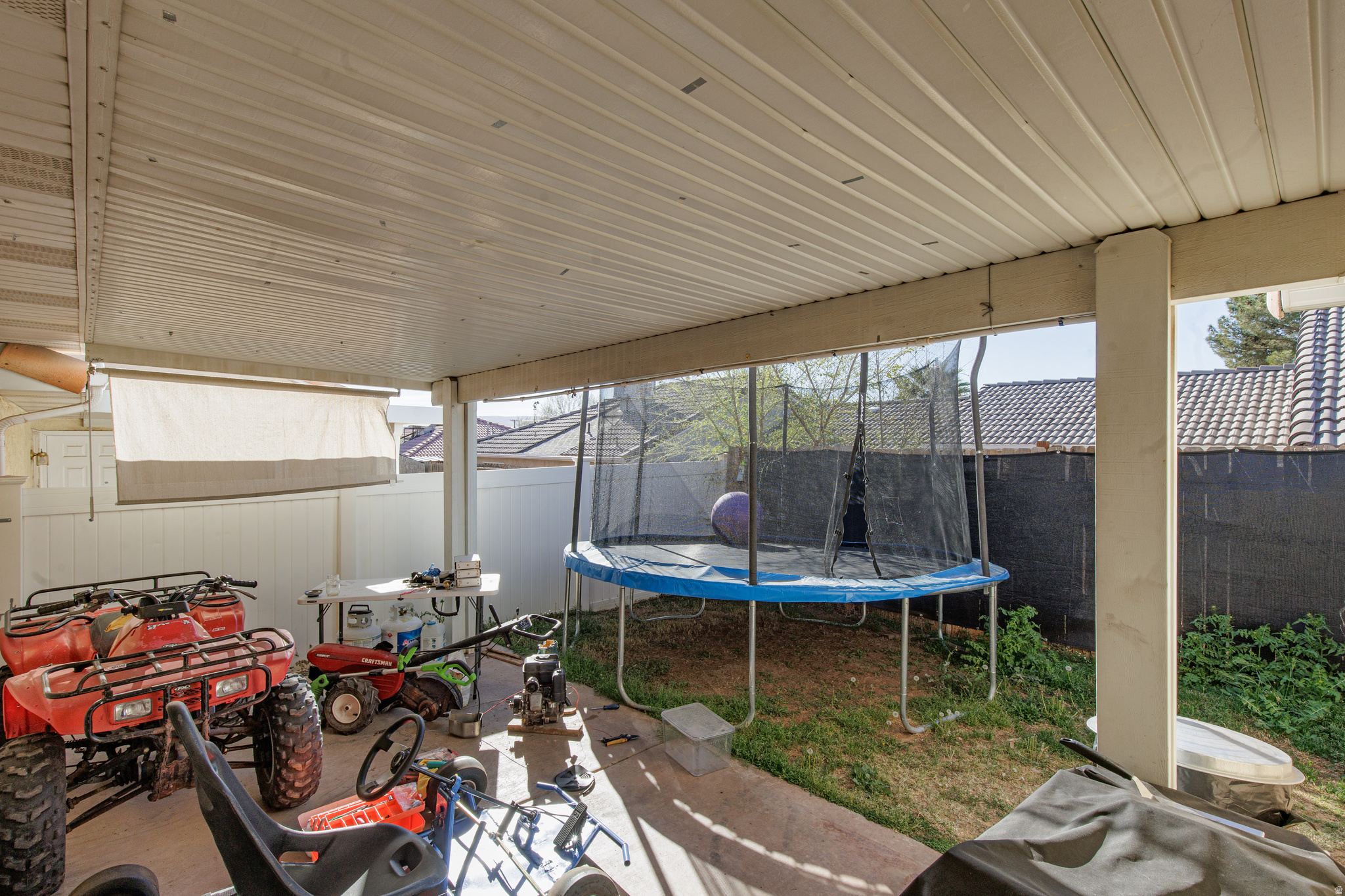 TWIN PALMS - Residential Income