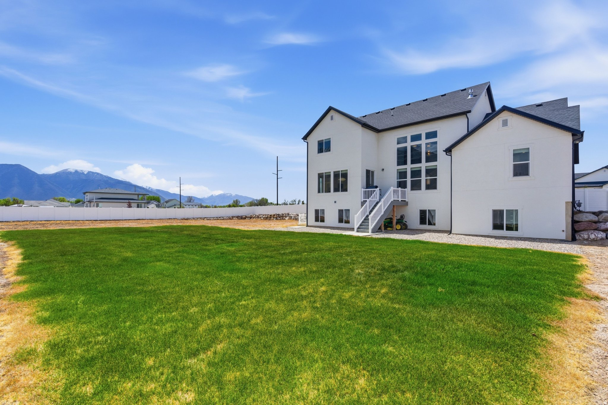 WHITING FARMS - Residential