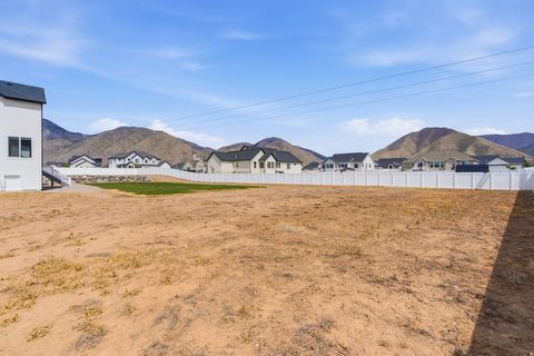 Tiny photo for 354 N 800 W, Mapleton, UT 84664 (MLS # 2152242)