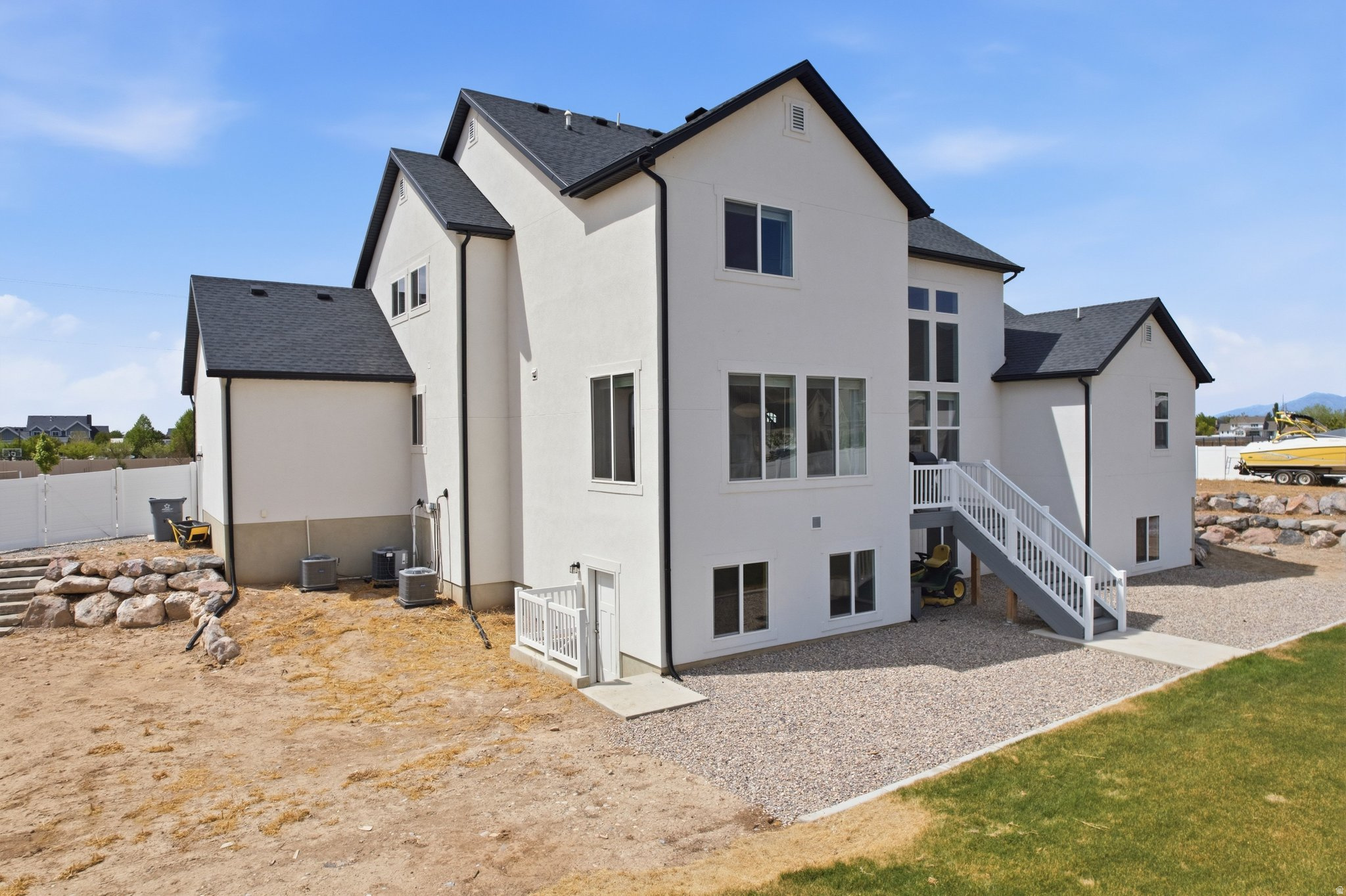 WHITING FARMS - Residential