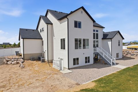 Tiny photo for 354 N 800 W, Mapleton, UT 84664 (MLS # 2152242)