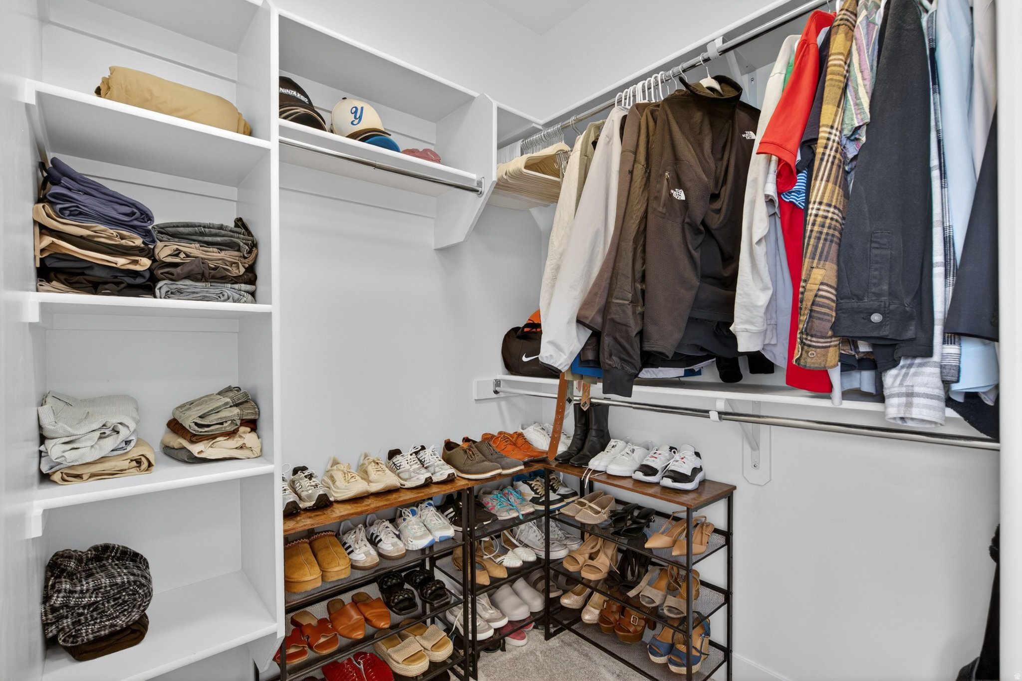 WHITING FARMS - Residential