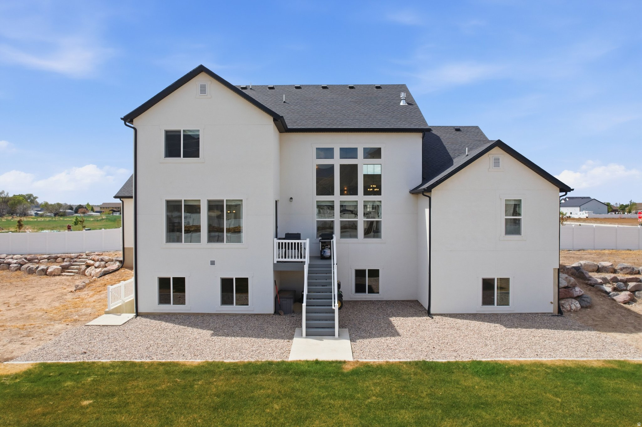 WHITING FARMS - Residential