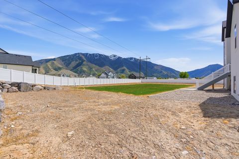 Tiny photo for 354 N 800 W, Mapleton, UT 84664 (MLS # 2152242)