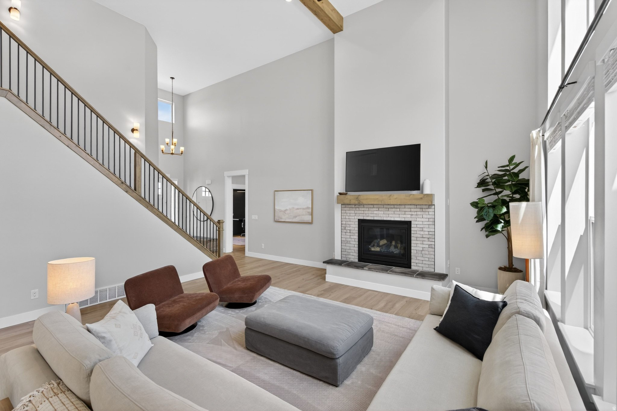 WHITING FARMS - Residential