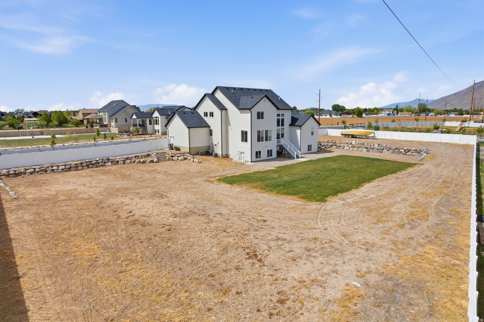 WHITING FARMS - Residential