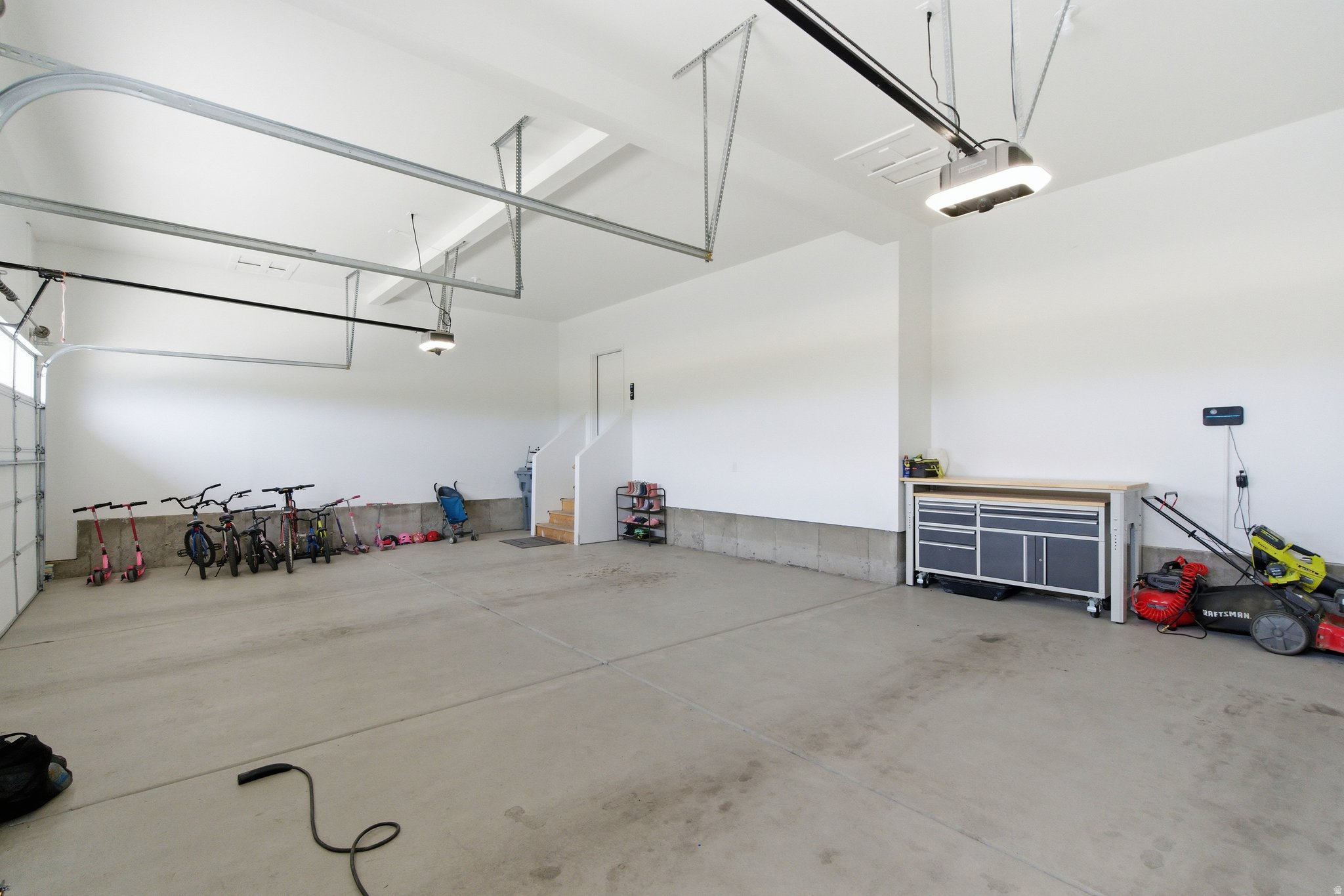 WHITING FARMS - Residential