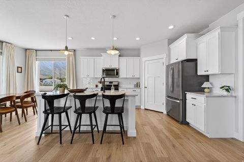 Tiny photo for 354 N 800 W, Mapleton, UT 84664 (MLS # 2152242)