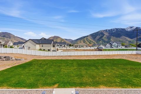 Tiny photo for 354 N 800 W, Mapleton, UT 84664 (MLS # 2152242)