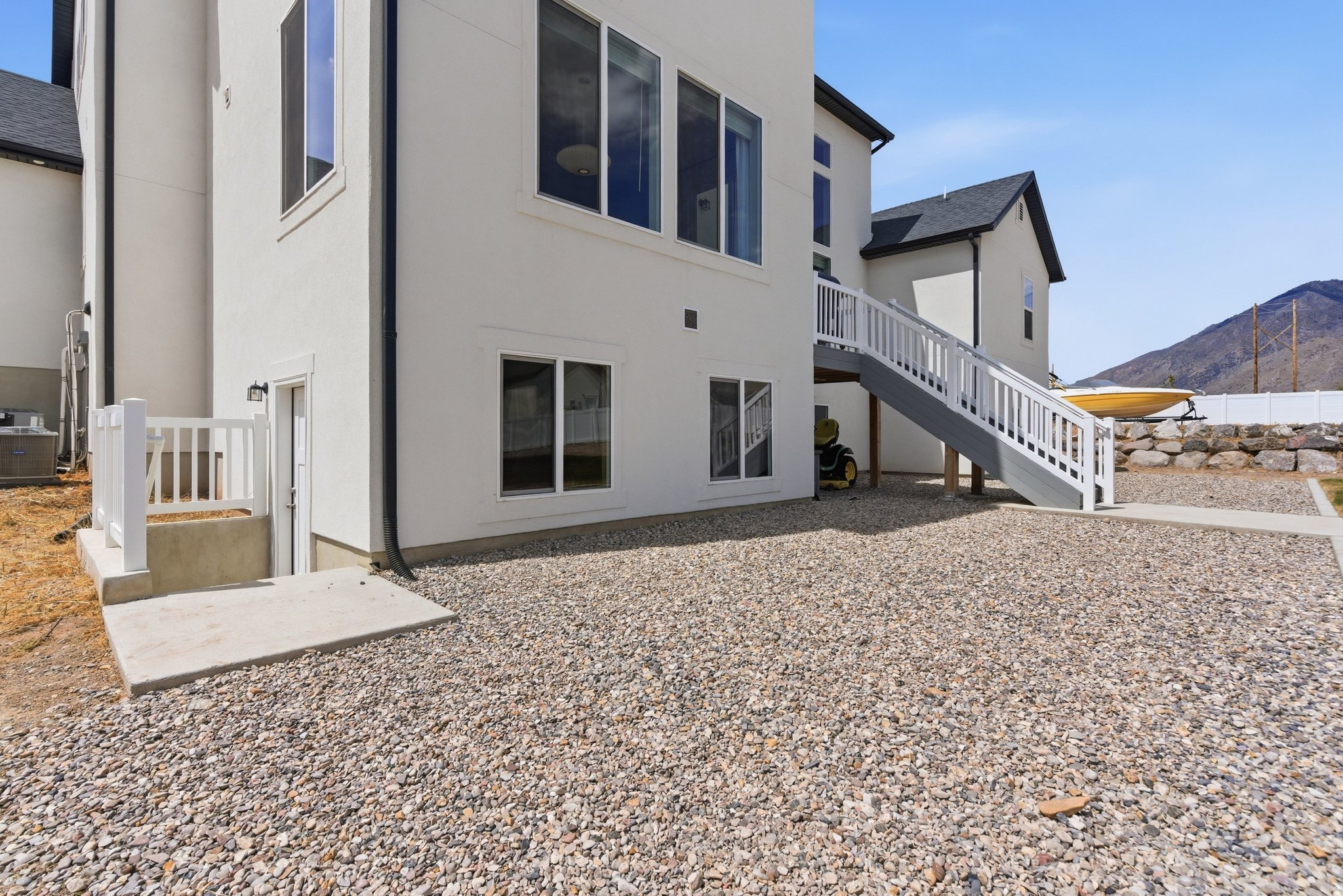 WHITING FARMS - Residential