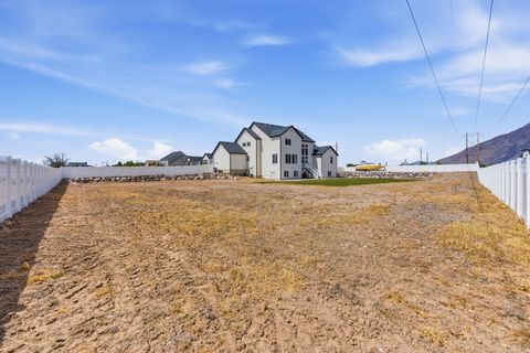 Tiny photo for 354 N 800 W, Mapleton, UT 84664 (MLS # 2152242)