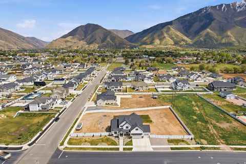 Tiny photo for 354 N 800 W, Mapleton, UT 84664 (MLS # 2152242)