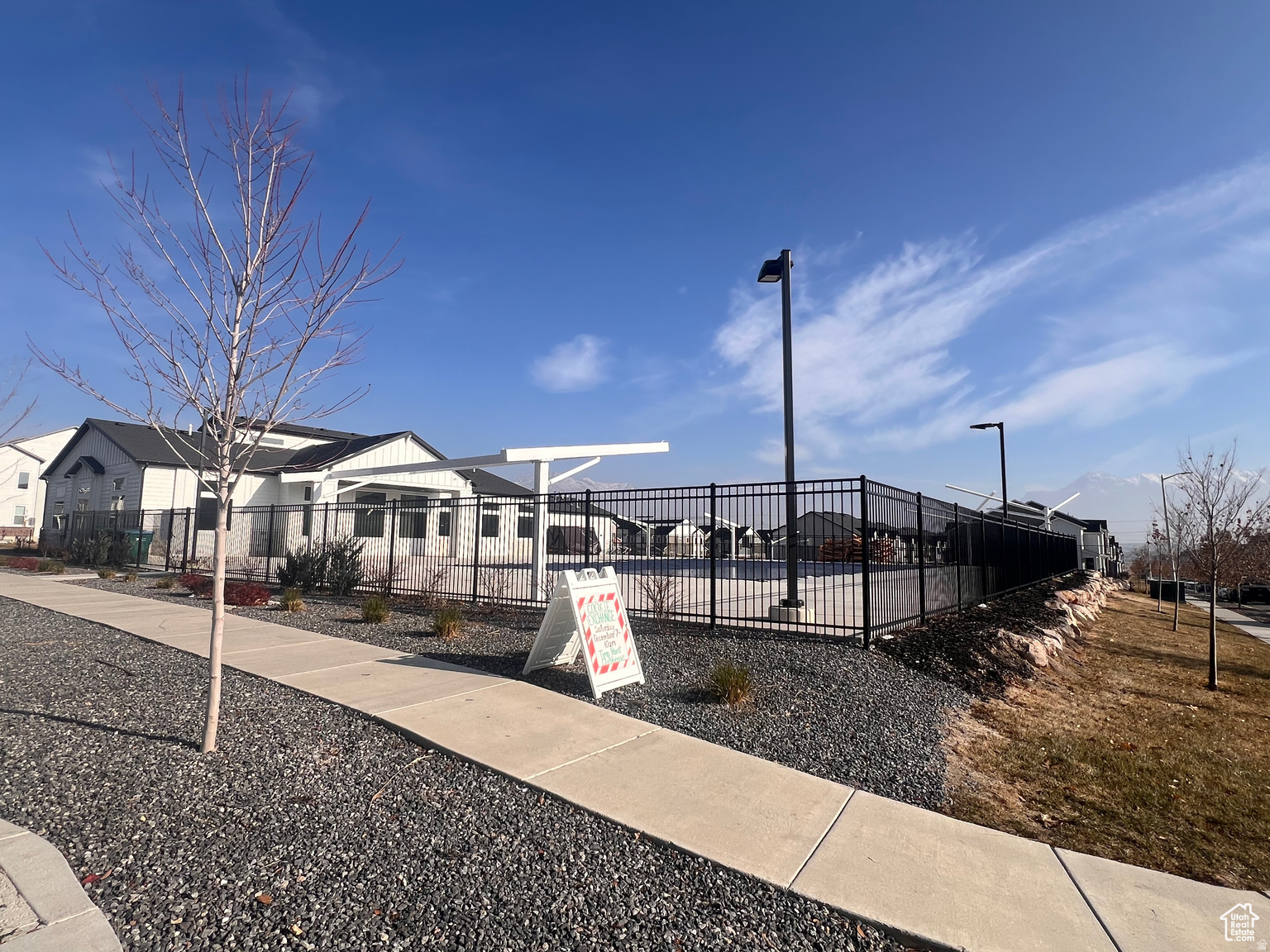 WILLOW POINT - Residential