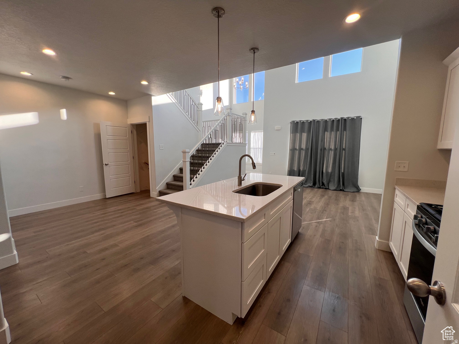 WILLOW POINT - Residential