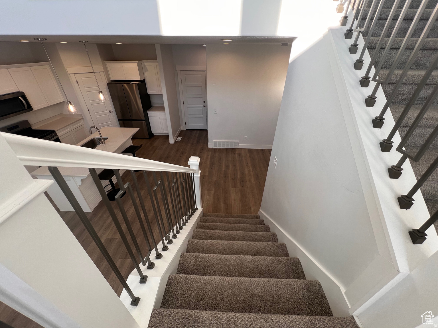 WILLOW POINT - Residential